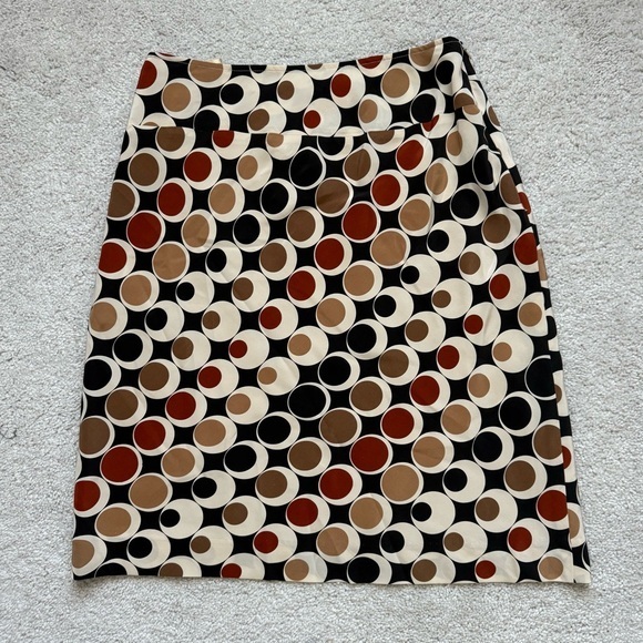 Banana Republic Dresses & Skirts - Banana Republic New Pencil 100% Silk Skirt in Black, Brown, Cream Sz 6